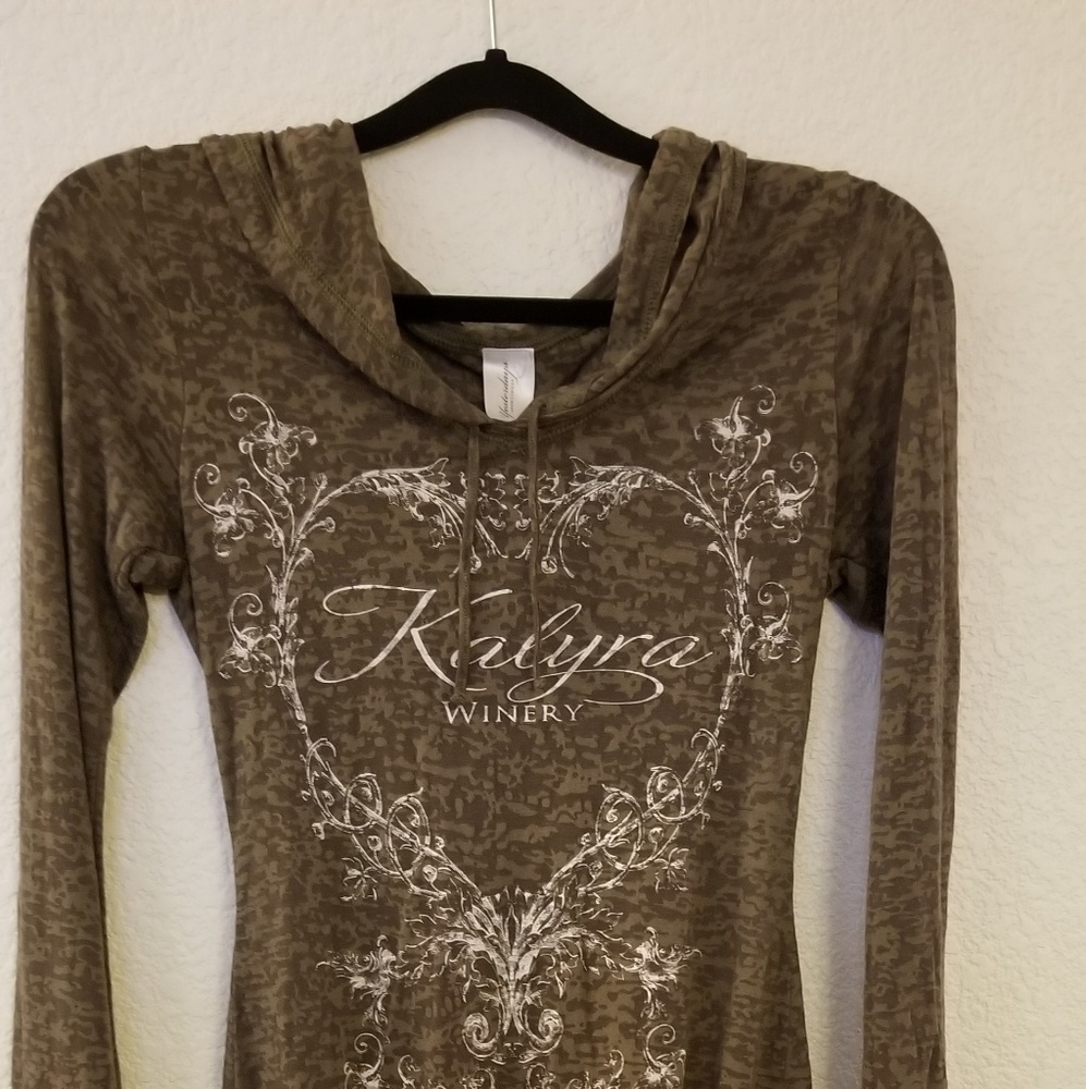 ⭐️3/$15⭐️ Sportswear Juniors M Hoodie Blouse